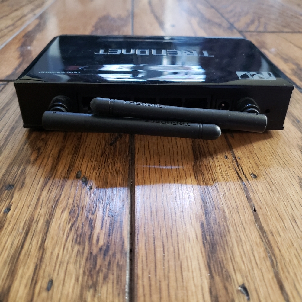 TRENDNet Wireless N Home Router - Picture 3 of 12